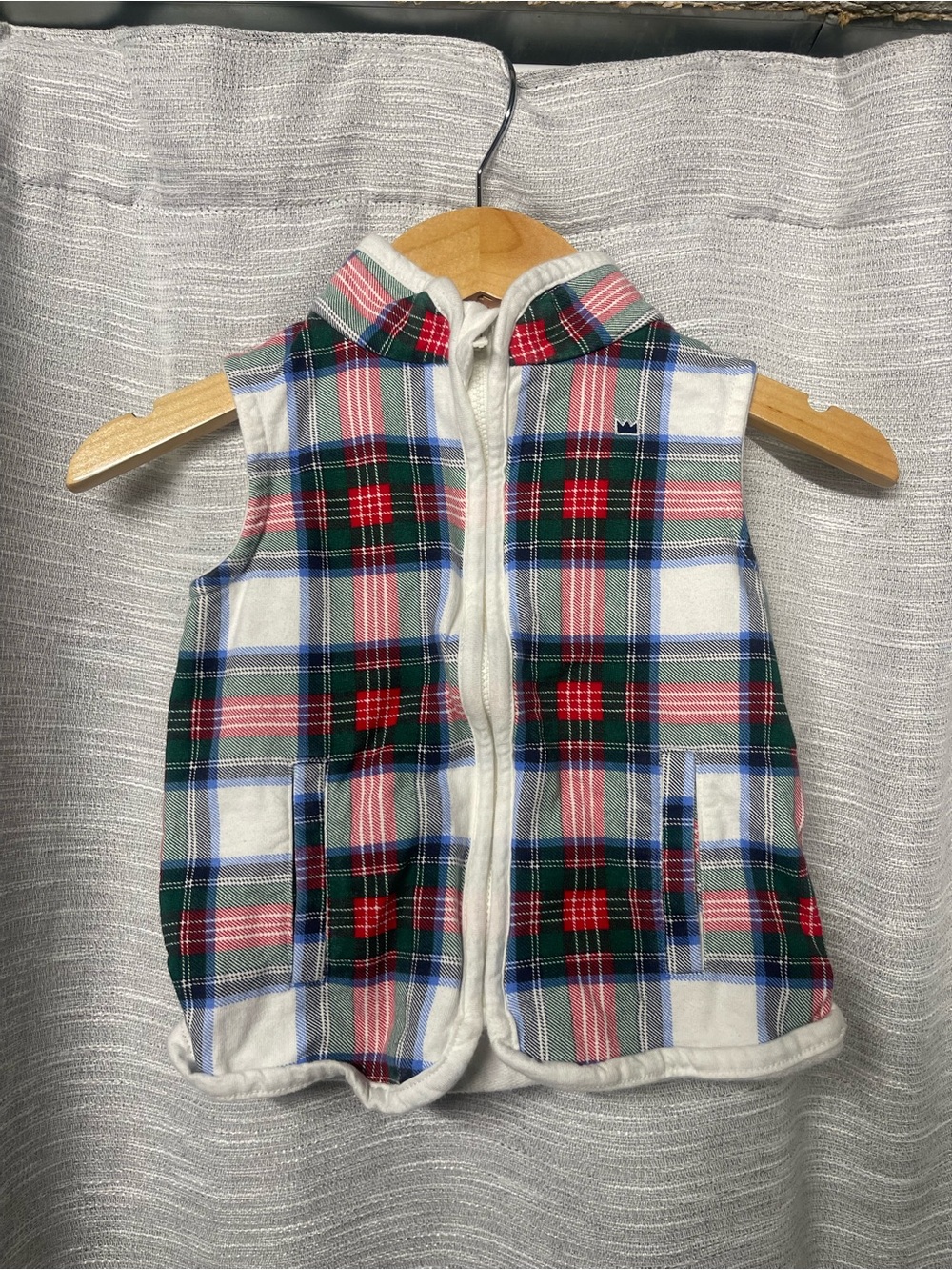 crown & ivy White Plaid Hooded Sleeveless Vest with Red & Green Accents